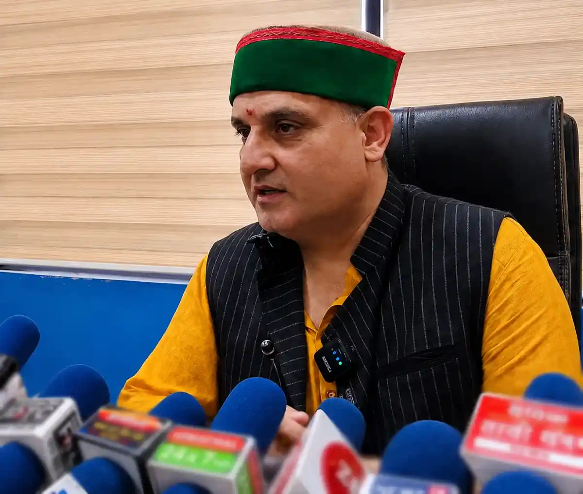 नूरपुर में सियासी घमासान तेज: रणजीत बक्शी फाउंडेशन ने ब्लॉक अध्यक्ष पर मनरेगा घोटाले और कमर्शियल दुकानों में धांधली के लगाए आरोप
